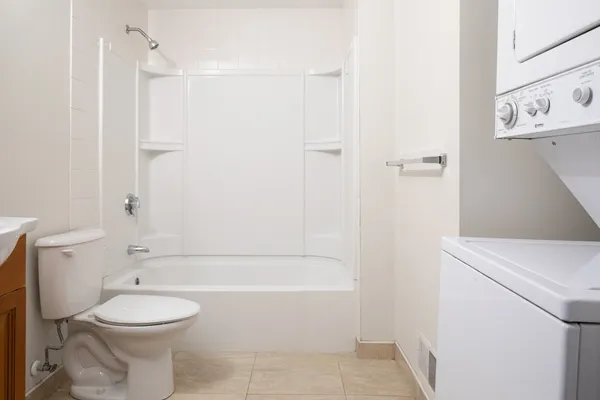 $2,900 | 37 Chelsea Street, Unit 2, Boston, MA 02128