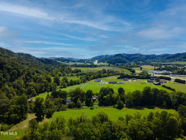 $324,000 | 143 Meadowbrook Lane, Rogersville, TN 37857