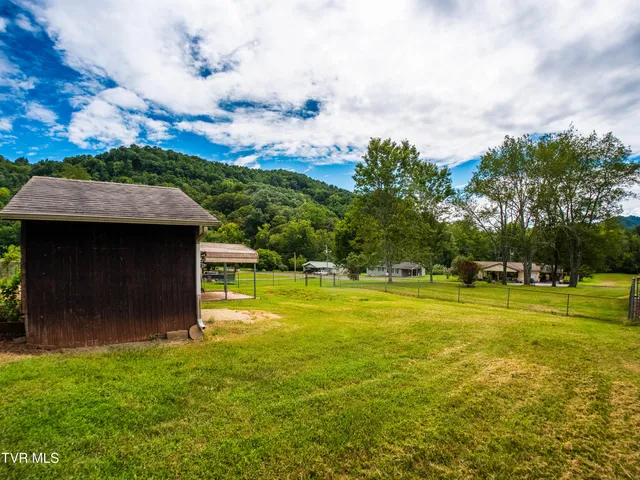 $324,000 | 143 Meadowbrook Lane, Rogersville, TN 37857