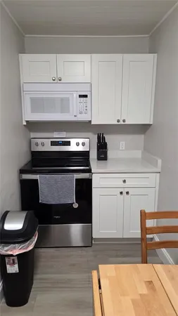 $1,400 | 1524 6th Street Northwest, Unit B, Largo, FL 33770