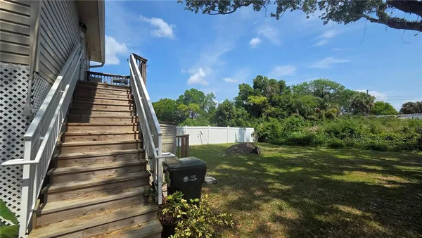 $1,400 | 1524 6th Street Northwest, Unit B, Largo, FL 33770
