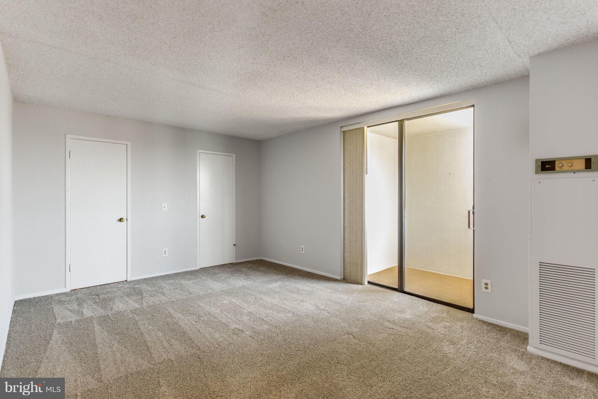 6101 Edsall Road, Unit 1105 Alexandria, VA 22304 - Photo 19 of 42 SPACIOUS MASTER BEDROOM SUITE