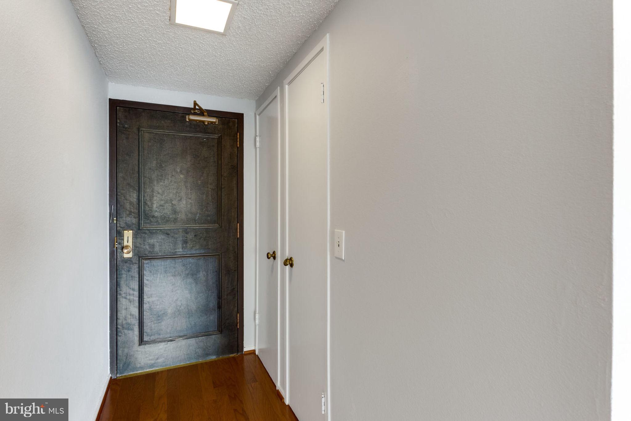 6101 Edsall Road, Unit 1105 Alexandria, VA 22304 - Photo 42 of 42 FOYER