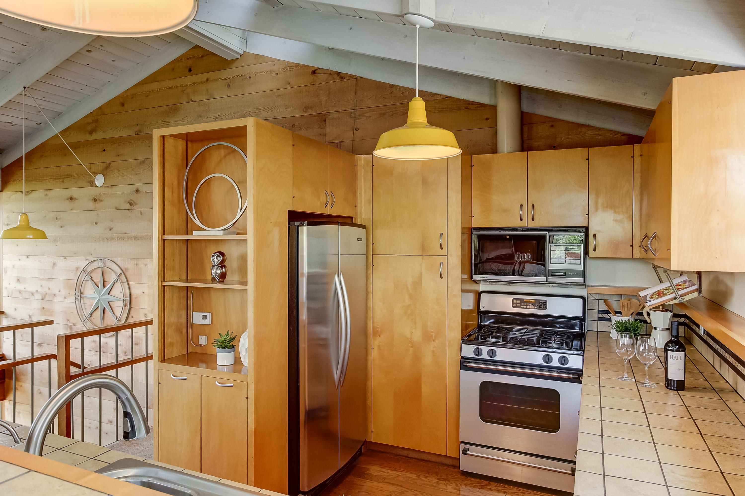 971 Cheltenham Road Santa Barbara, CA 93105 - Photo 36 of 40 Kitchen