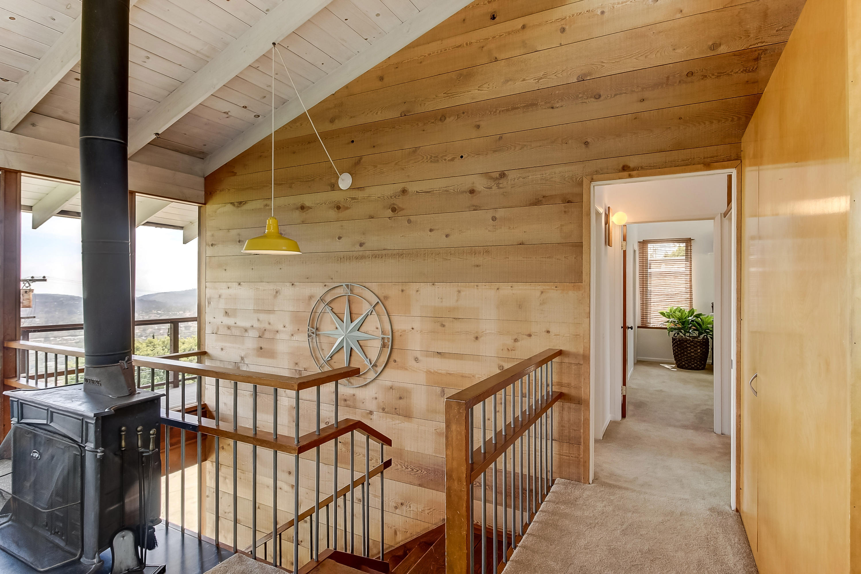 971 Cheltenham Road Santa Barbara, CA 93105 - Photo 37 of 40 Upper level