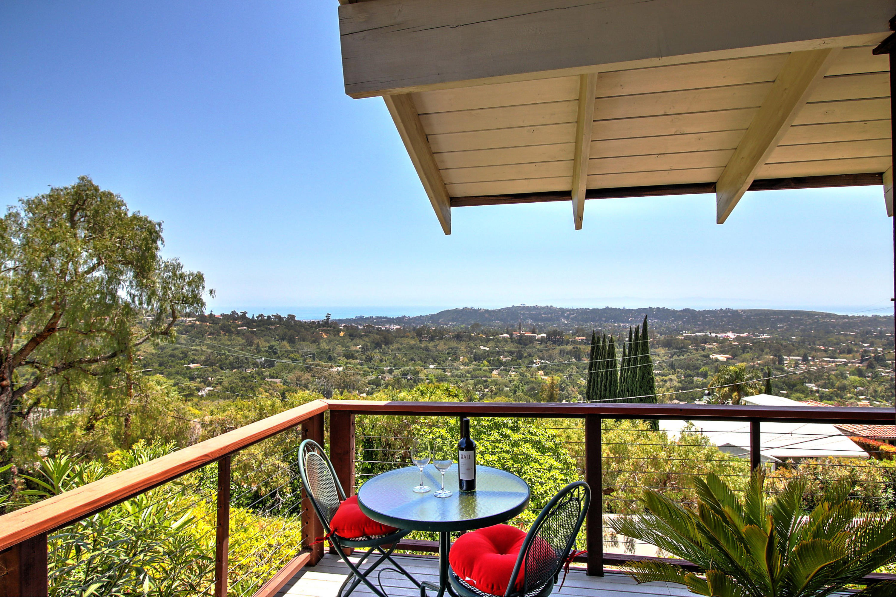 971 Cheltenham Road Santa Barbara, CA 93105 - Photo 9 of 40 Front deck
