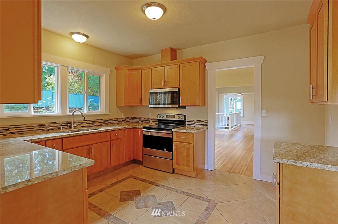 4165 Southeast Horstman Road Port Orchard, WA 98366 - Photo 6 of 25 Gallery Image 6