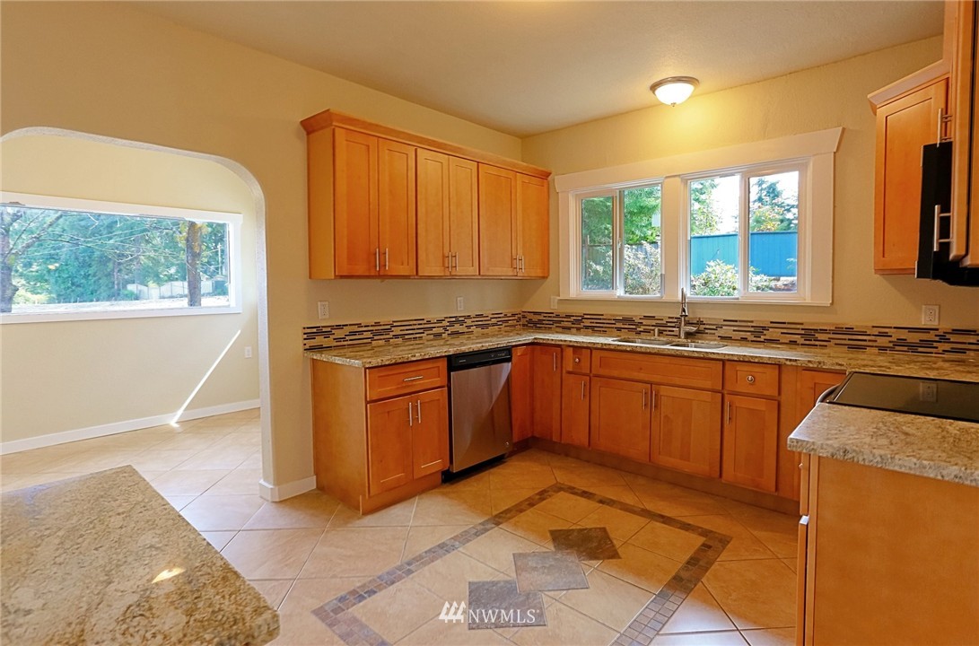 4165 Southeast Horstman Road Port Orchard, WA 98366 - Photo 7 of 25 Gallery Image 7