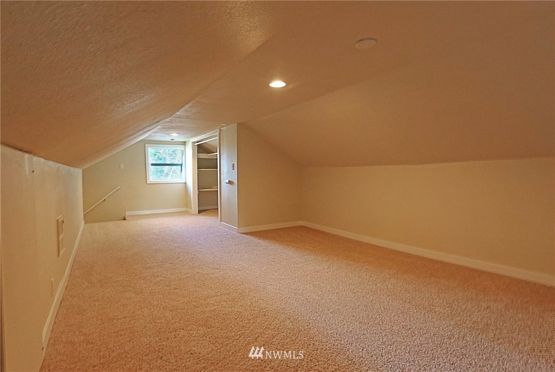 4165 Southeast Horstman Road Port Orchard, WA 98366 - Photo 9 of 25 Gallery Image 9