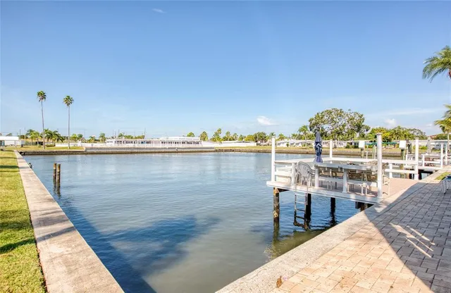 $359,000 | 18675 US Highway 19 North, Unit 303, Clearwater, FL 33764