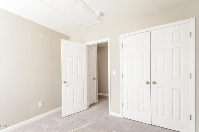 an empty room with a entryway