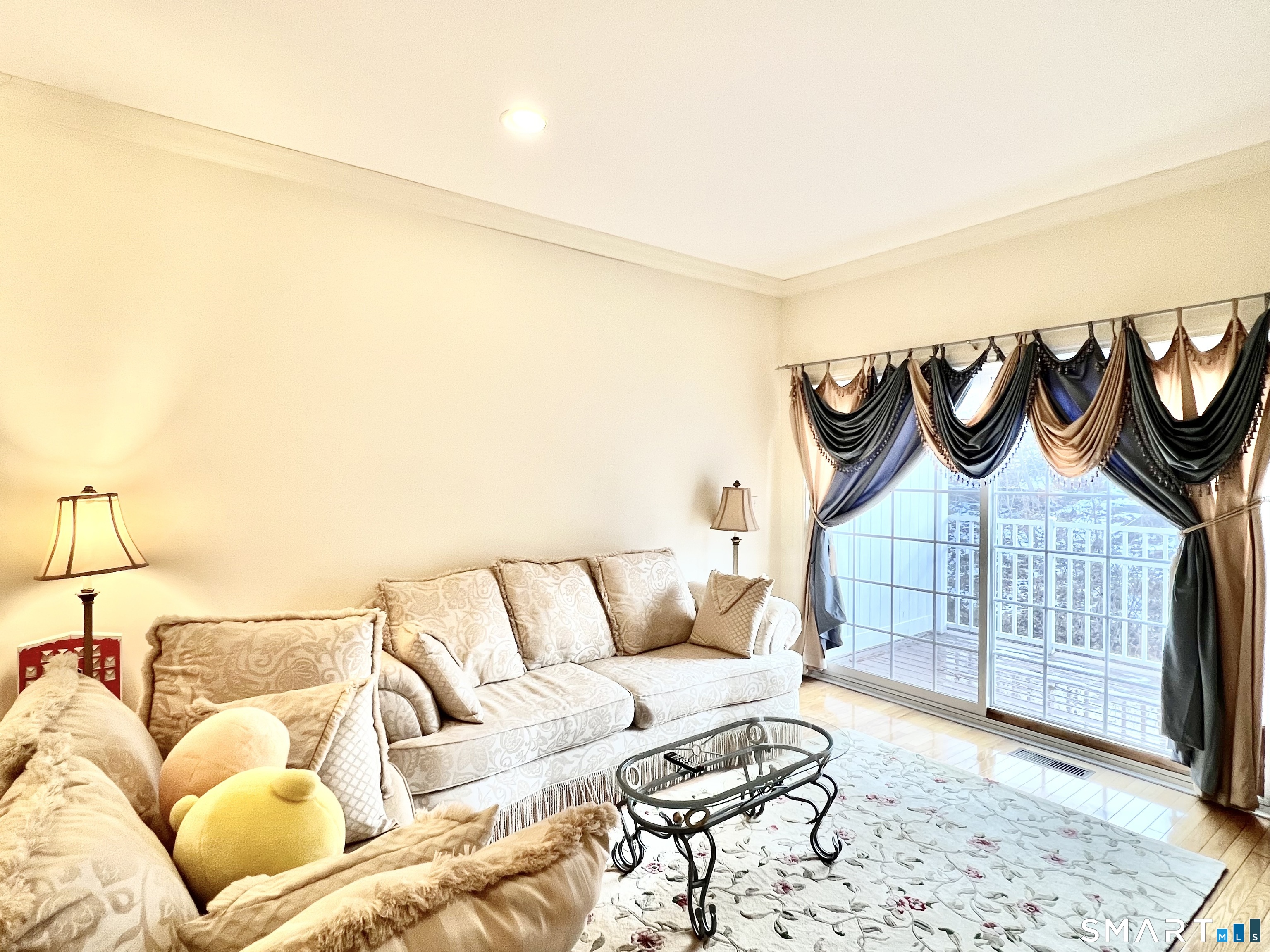 296 Hamilton Avenue, Unit 25 Norwich, CT 06360 - Photo 4 of 40