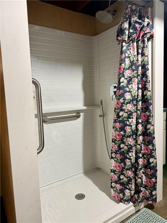 151 Huntingdon Road Wyano, PA 15695 - Photo 31 of 36 a bathroom with a shower
