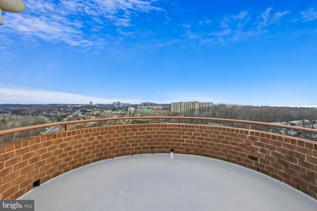 $3,000 | 10101 Grosvenor Place, Unit 2005, Rockville, MD 20852