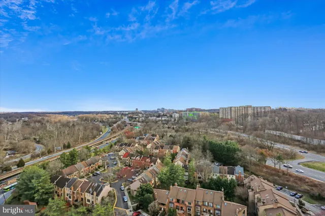 $3,000 | 10101 Grosvenor Place, Unit 2005, Rockville, MD 20852