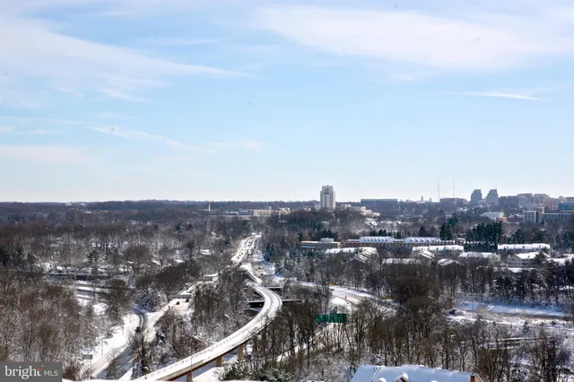 $3,000 | 10101 Grosvenor Place, Unit 2005, Rockville, MD 20852