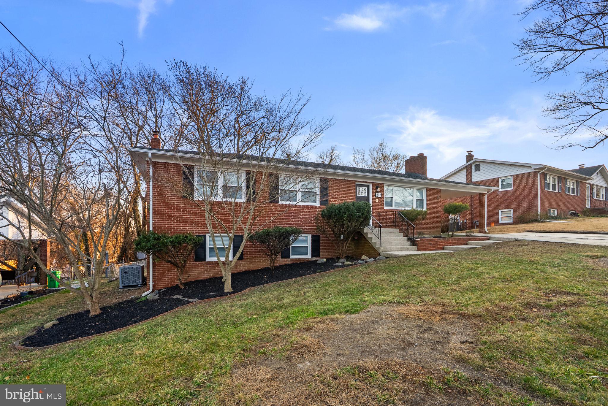 6917 Crafton Lane Clinton, MD 20735 - Photo 2 of 41