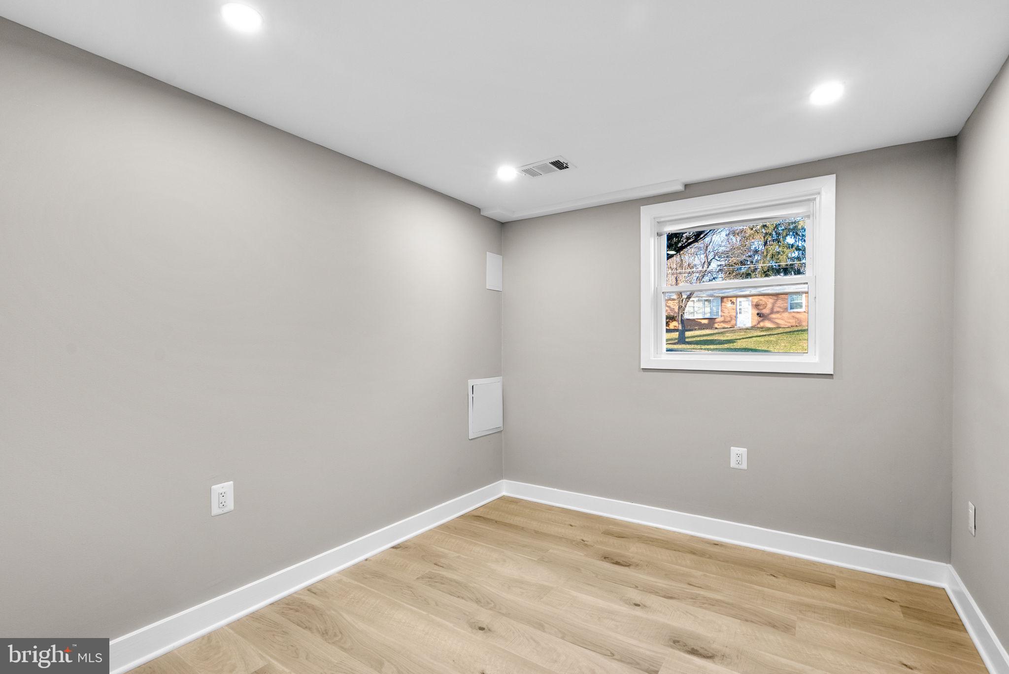 6917 Crafton Lane Clinton, MD 20735 - Photo 37 of 41