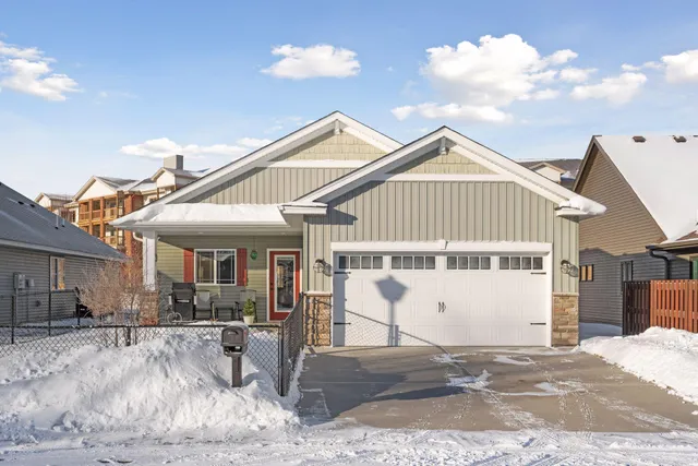 $350,000 | 706 Roosevelt Street South, Cambridge, MN 55008