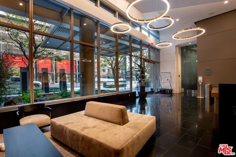 $1,790,000 | 1155 South Grand Avenue, Unit 1511, Los Angeles, CA 90015