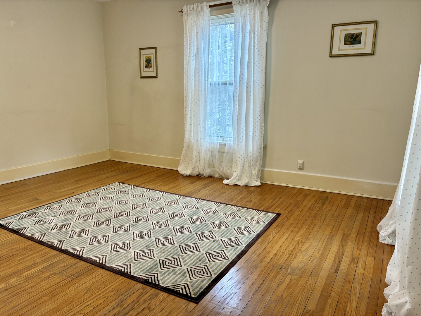 1009 West Church Street Champaign, IL 61821 - Photo 24 of 40 a view of wooden floor