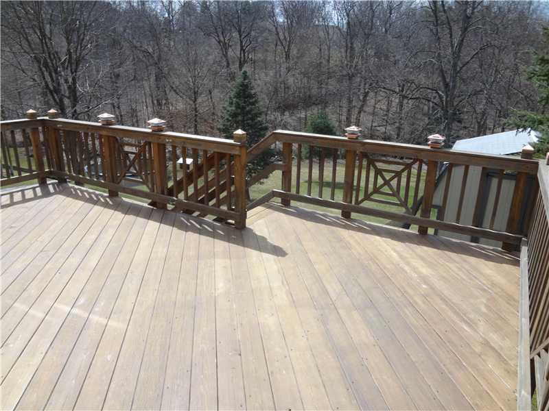33 Hones Road Export, PA 15632 - Photo 3 of 15 Patio/Deck.