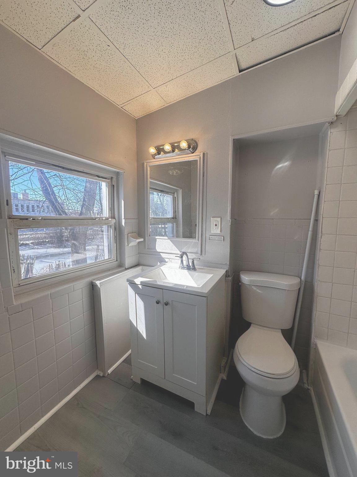 491 West Hanover Street Trenton, NJ 08618 - Photo 11 of 24