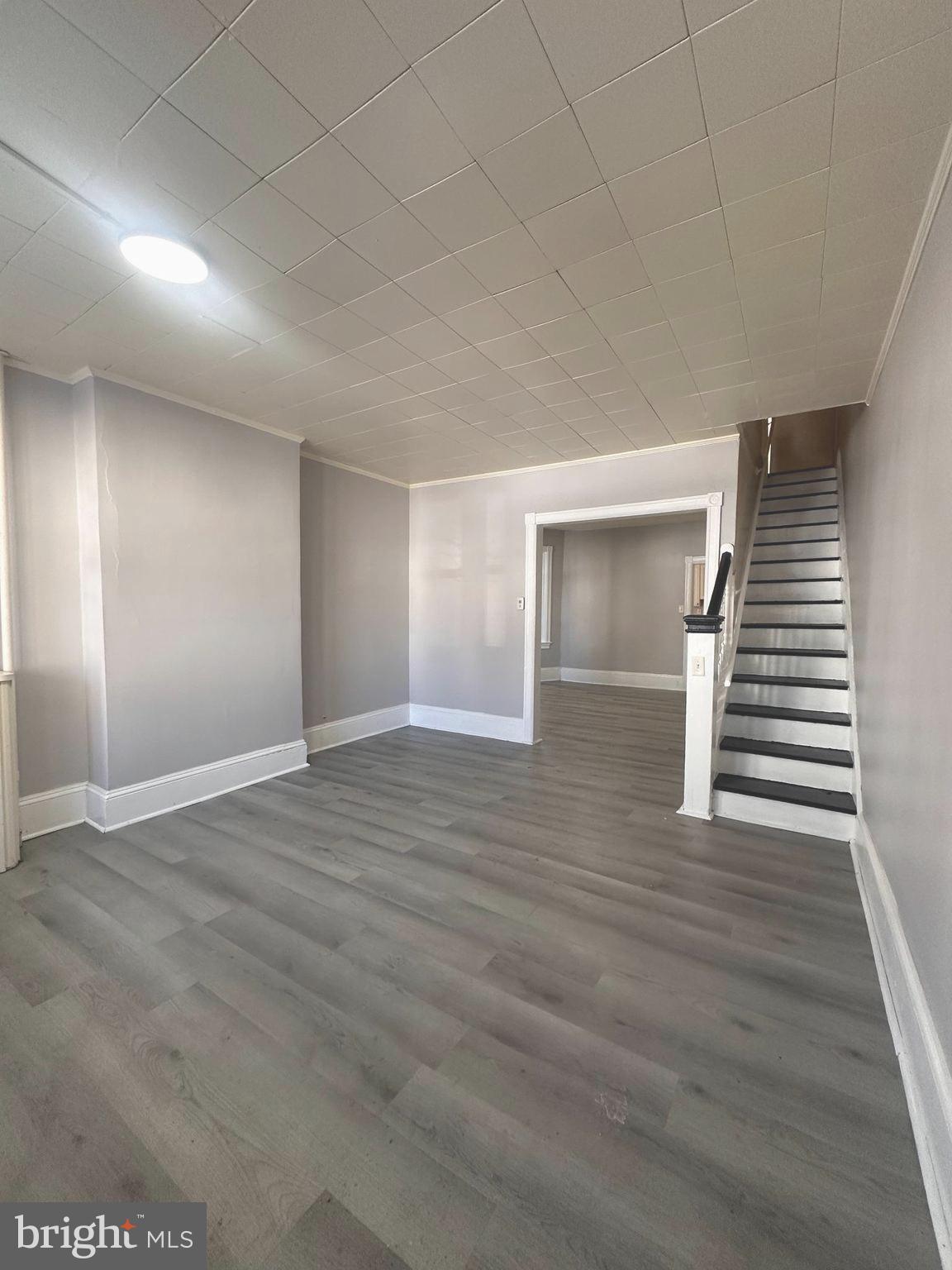 491 West Hanover Street Trenton, NJ 08618 - Photo 3 of 24