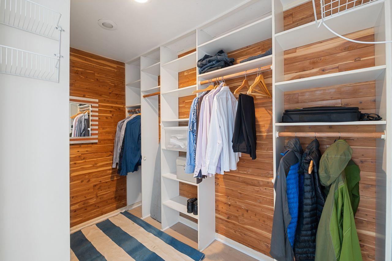 412 Lemon Grove Lane Montecito, CA 93108 - Photo 15 of 27 LemonGrove412.PrimaryCloset