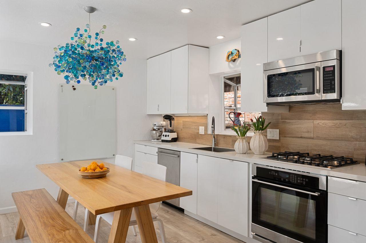 412 Lemon Grove Lane Montecito, CA 93108 - Photo 4 of 27 LemonGrove412.Kitchen1