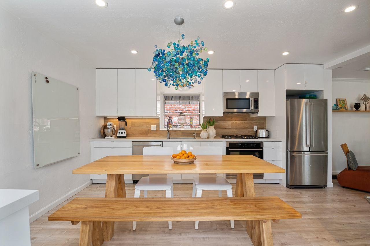 412 Lemon Grove Lane Montecito, CA 93108 - Photo 5 of 27 LemonGrove412.Kitchen4