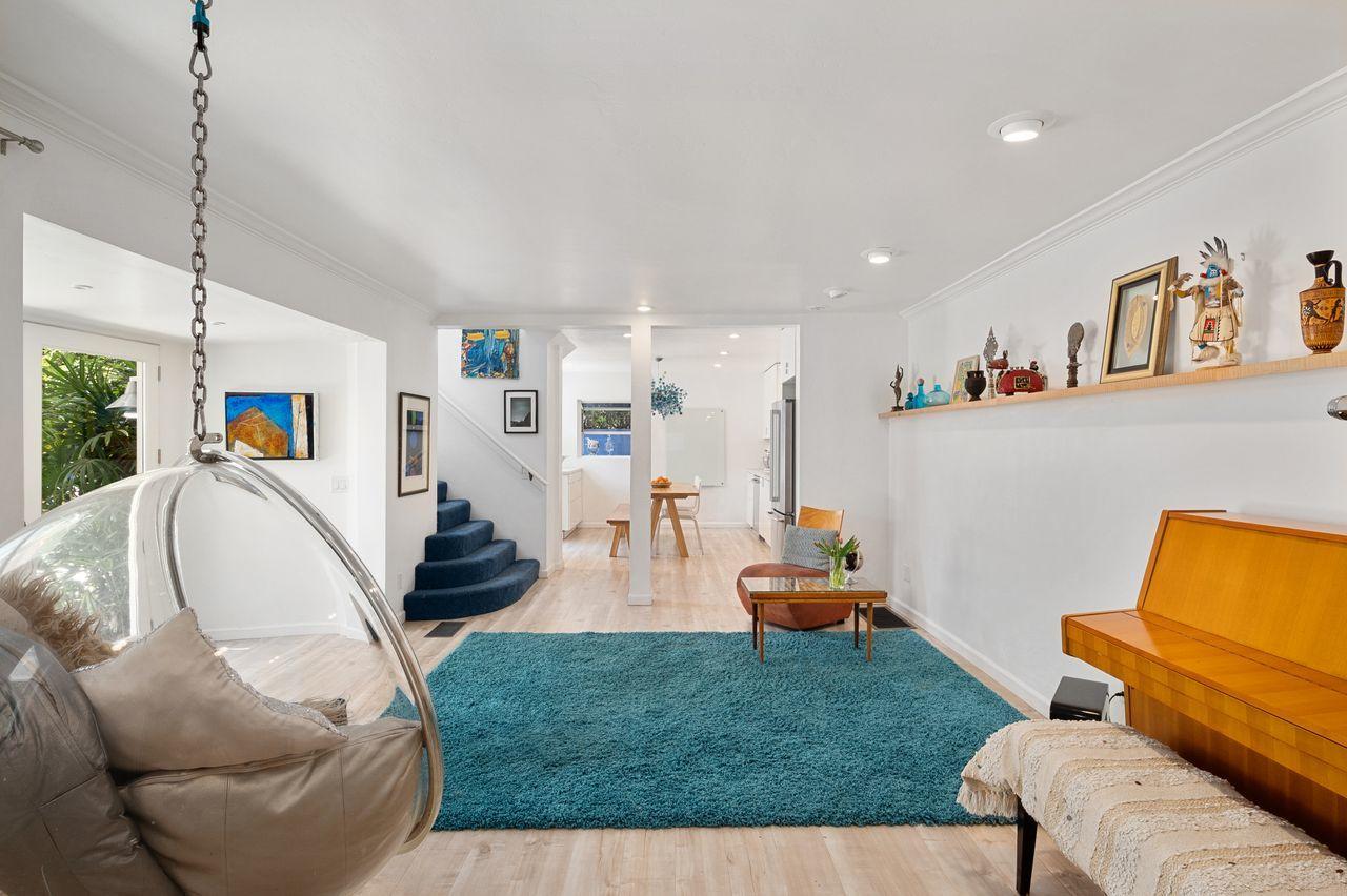412 Lemon Grove Lane Montecito, CA 93108 - Photo 6 of 27 LemonGrove412.LivingRoom1