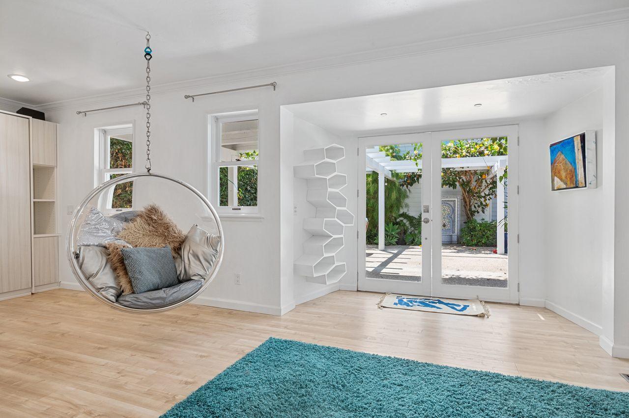 412 Lemon Grove Lane Montecito, CA 93108 - Photo 9 of 27 LemonGrove412.LivingRoom3
