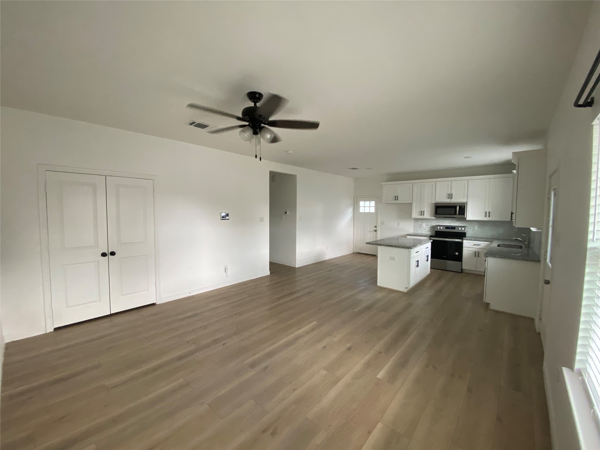 7945 Sparta Street Houston, TX 77028 - Photo 2 of 11