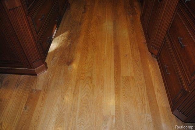 3620 Timber Ridge Drive Metamora, MI 48455 - Photo 7 of 25 Hardwood Floors 3620 Timber Ridg