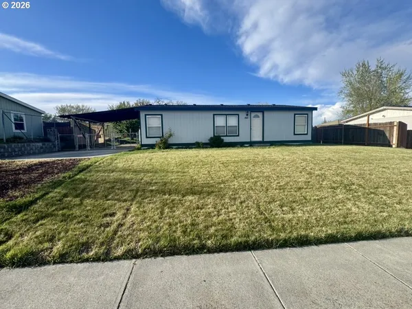 $265,000 | 160 Elizabeth Drive, Stanfield, OR 97875