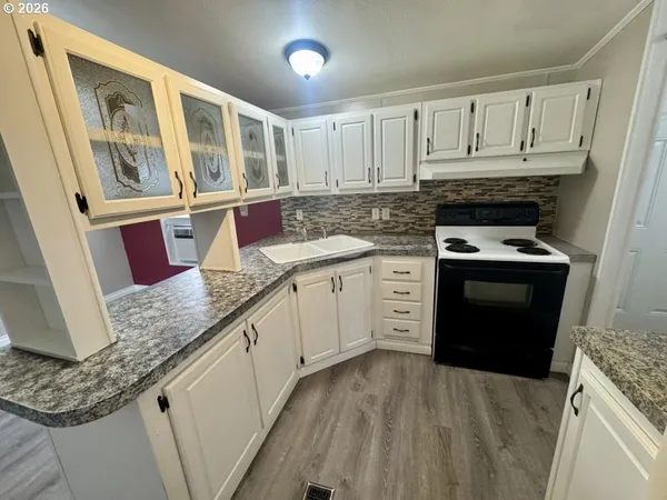 $265,000 | 160 Elizabeth Drive, Stanfield, OR 97875