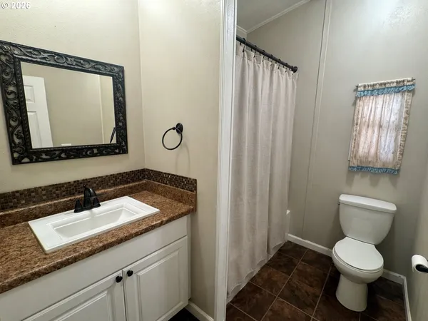 $265,000 | 160 Elizabeth Drive, Stanfield, OR 97875