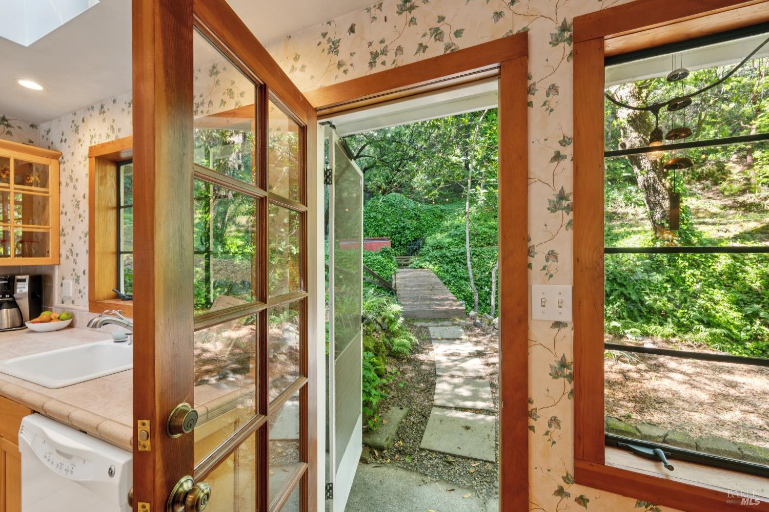 1311 West Dry Creek Road Healdsburg, CA 95448 - Photo 18 of 51