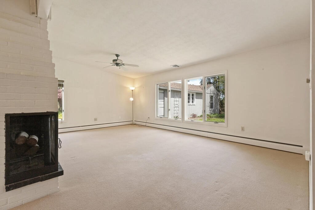 15 Wellesley Road Beverly, MA 01915 - Photo 7 of 32 Gallery Image 7