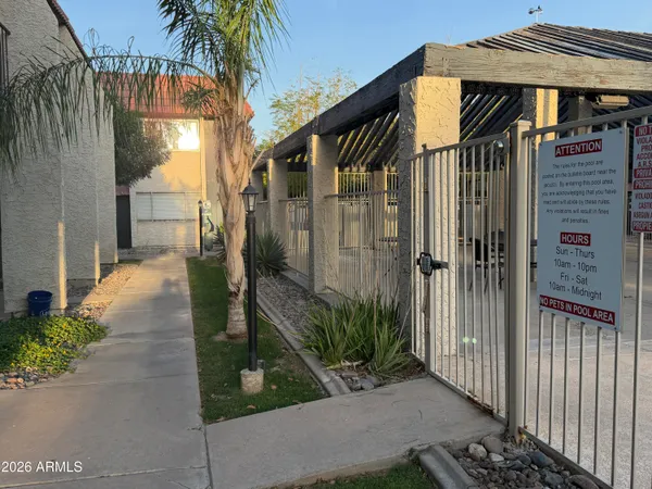 $266,399 | 700 West University Drive, Unit 122, Tempe, AZ 85281