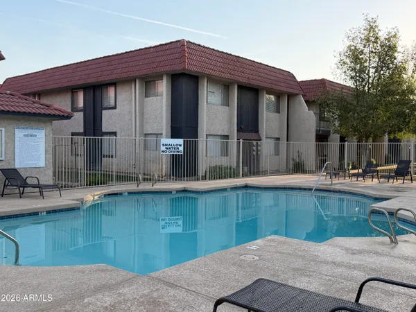 $266,399 | 700 West University Drive, Unit 122, Tempe, AZ 85281