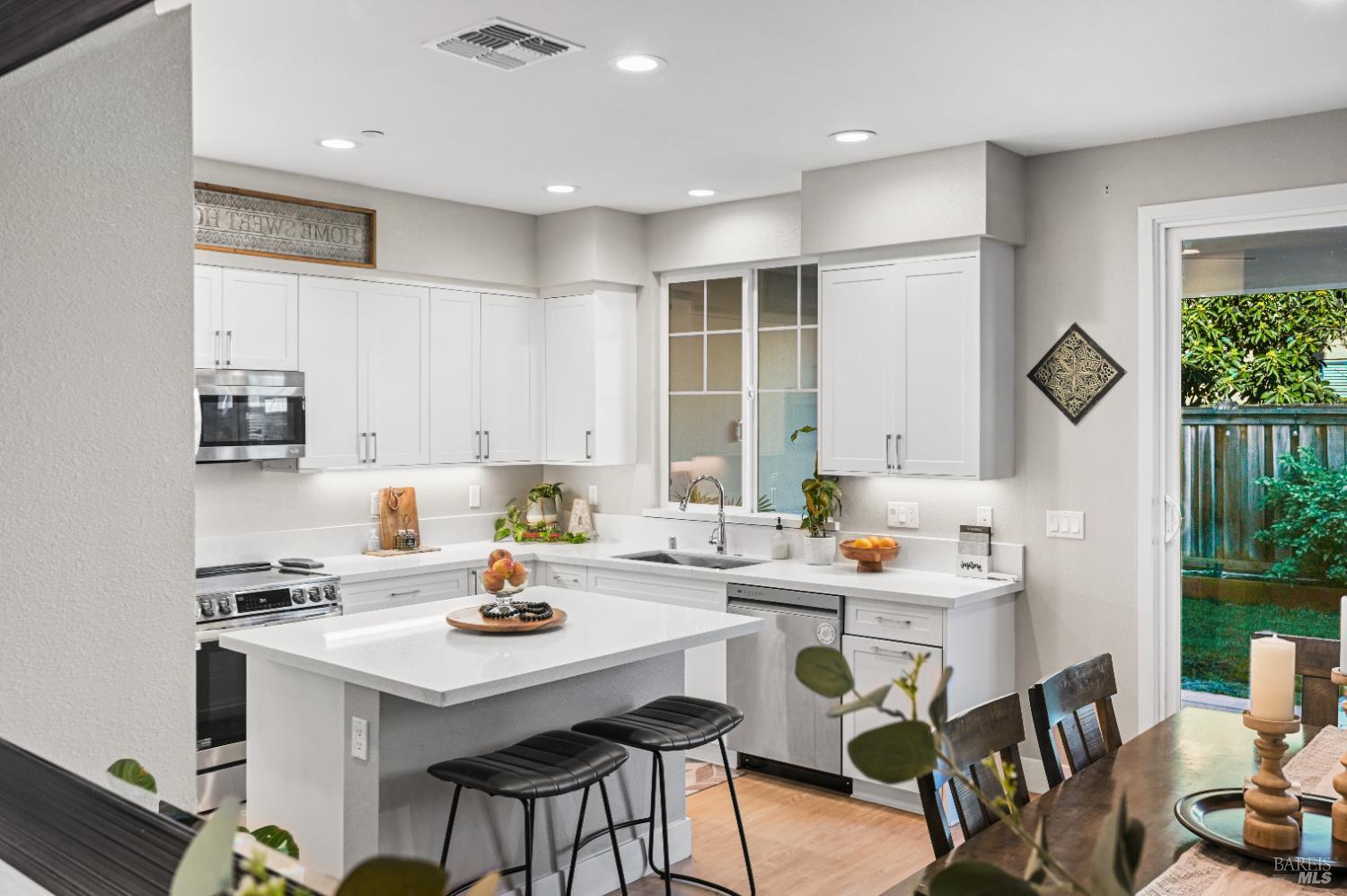 2617 Gable Street Santa Rosa, CA 95407 - Photo 18 of 57