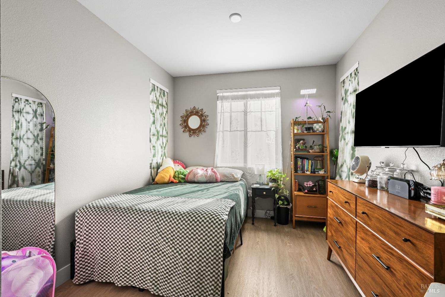 2617 Gable Street Santa Rosa, CA 95407 - Photo 7 of 57