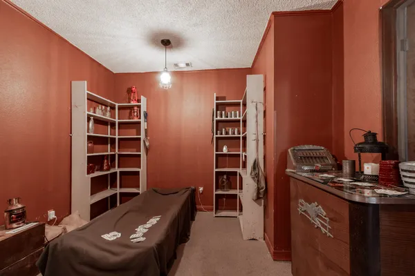 a view of a livingroom with furniture