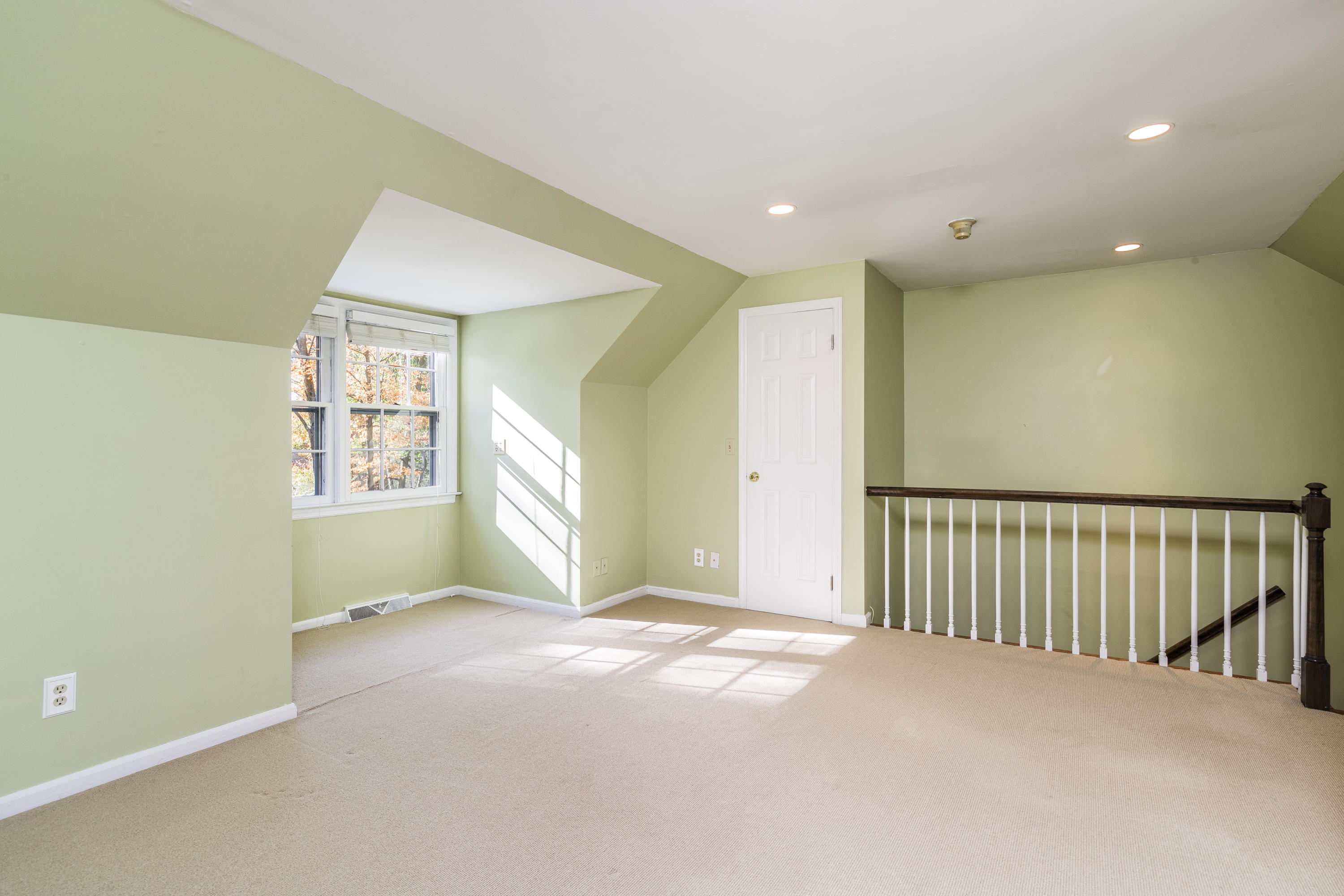 21 Barringer Road Darien, CT 06820 - Photo 24 of 34 a view of an empty room with a window