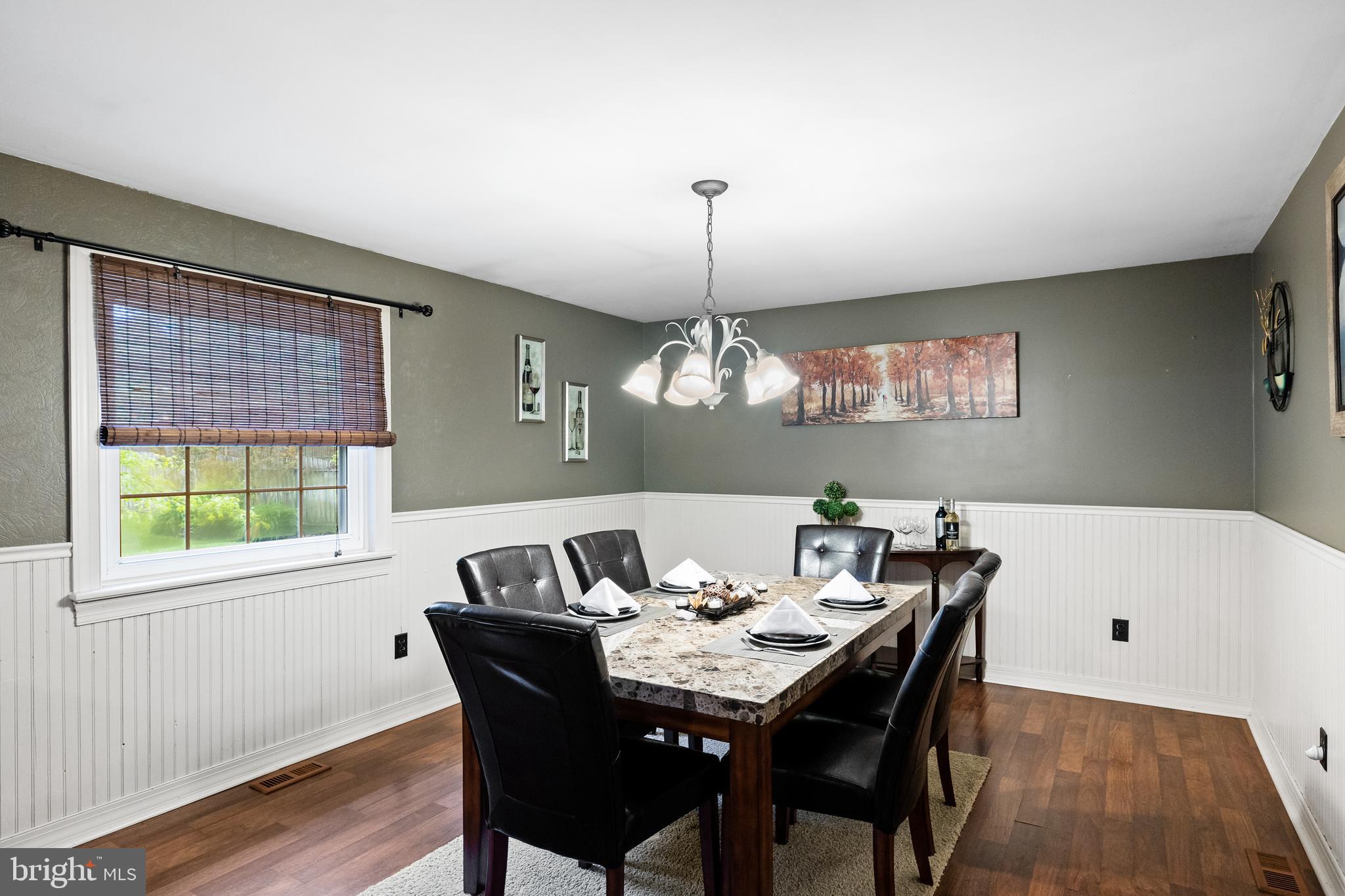 217 Farmington Road Delran, NJ 08075 - Photo 11 of 28 Dining Room