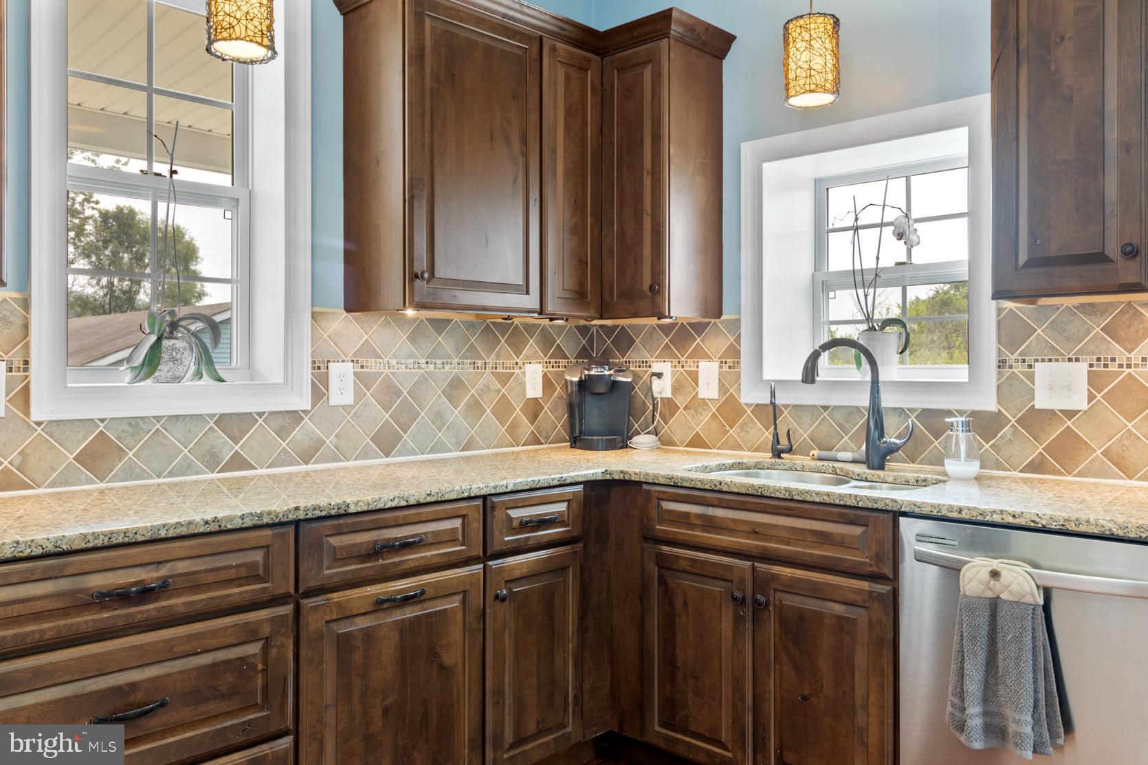 214 Niantic Road Barto, PA 19504 - Photo 7 of 40 Gallery Image 7