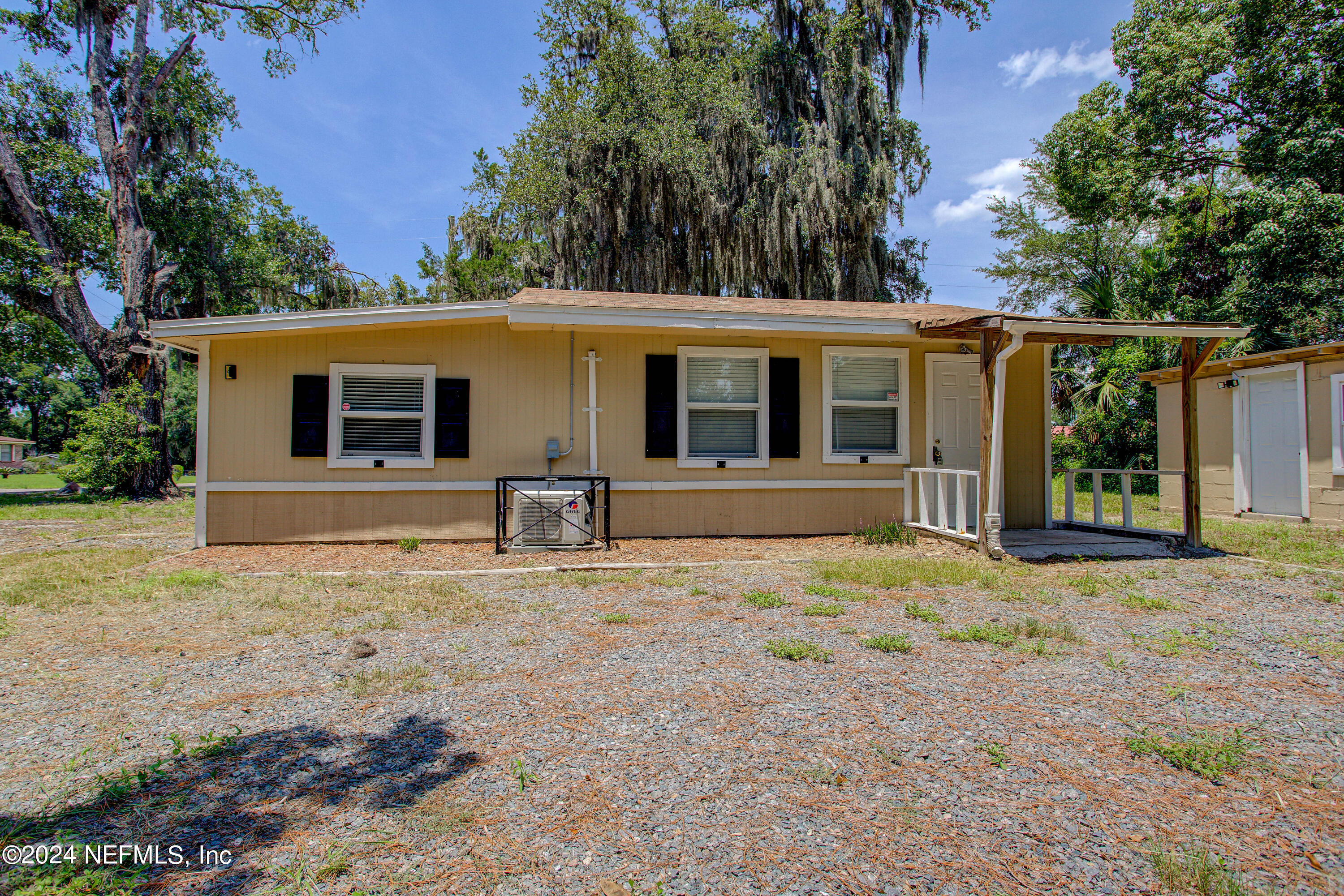 9249 Ridge Boulevard Jacksonville, FL 32208 - Photo 2 of 43 20240713-9249_Ridge_Blvd-06