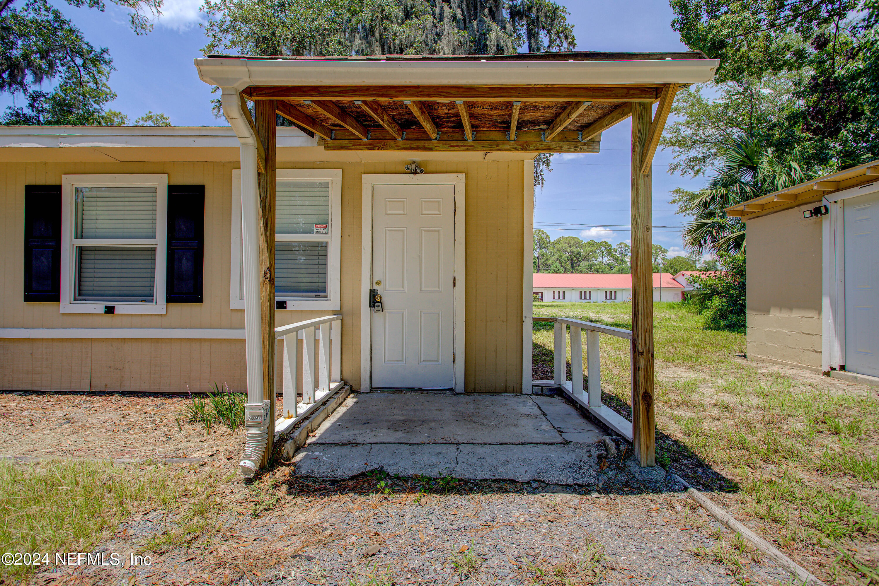 9249 Ridge Boulevard Jacksonville, FL 32208 - Photo 5 of 43 20240713-9249_Ridge_Blvd-08